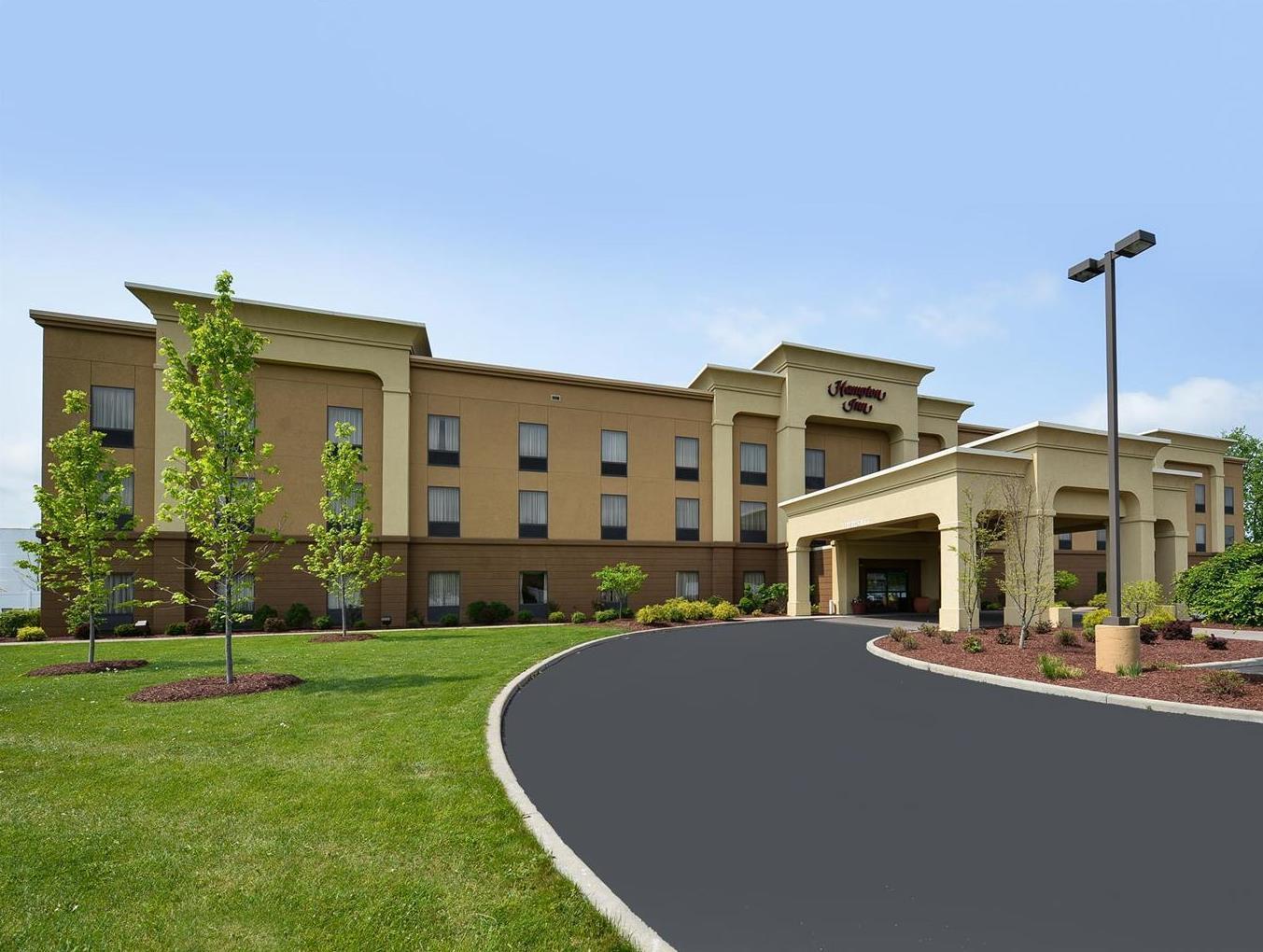 Hampton Inn Utica Esterno foto